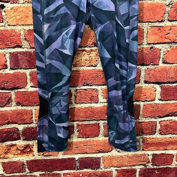 lululemon leggings size 4 - Picture 3 of 12